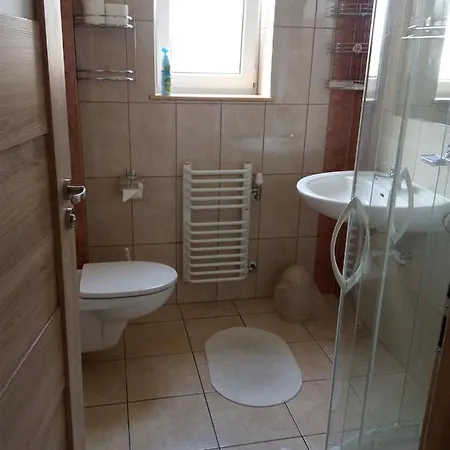 Apartament Z Trzema Pokojami Apartment
